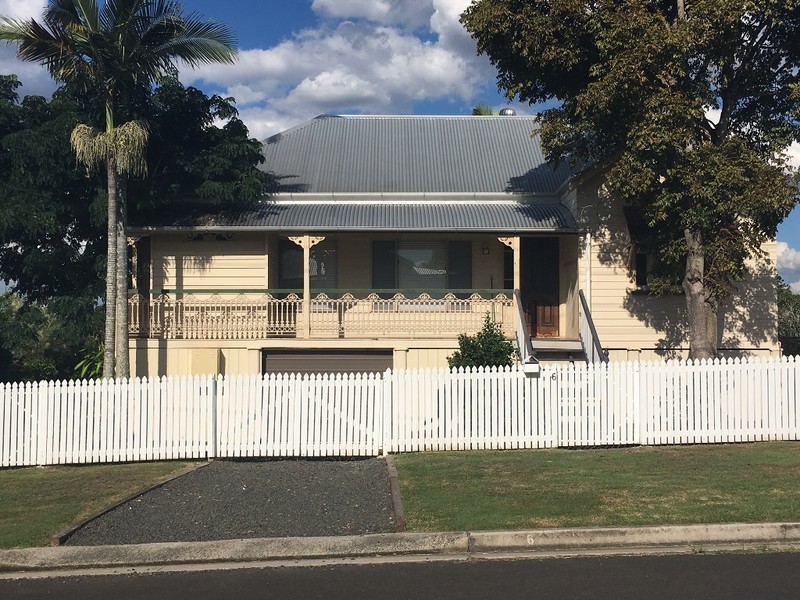 6 teape Street, Silkstone QLD 4304