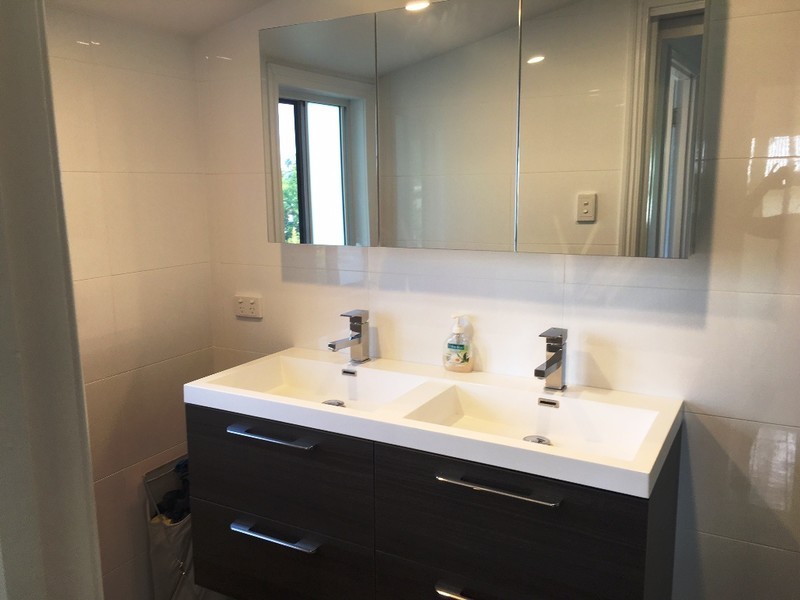 6 teape Street, Silkstone QLD 4304