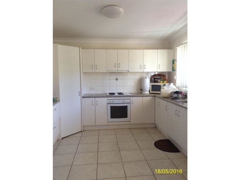 8 Betty Street, Macleay Island QLD 4184