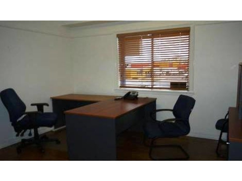 3 Hamilton Street, Booval QLD 4304
