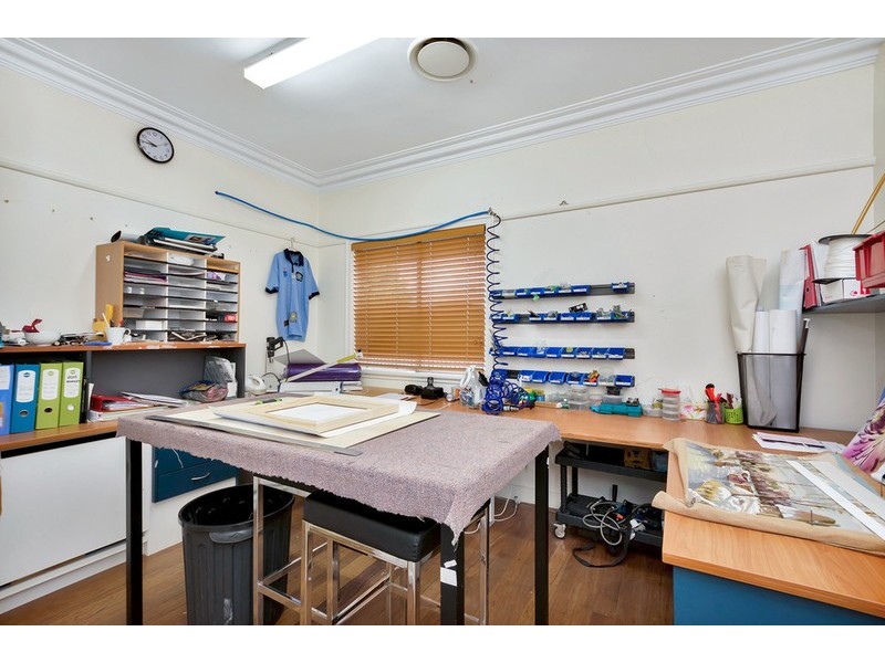 3 Hamilton Street, Booval QLD 4304