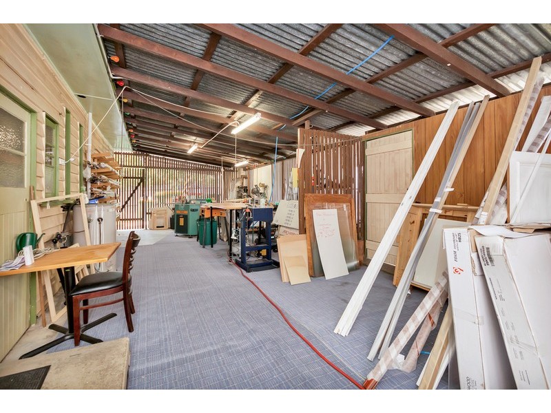 3 Hamilton Street, Booval QLD 4304