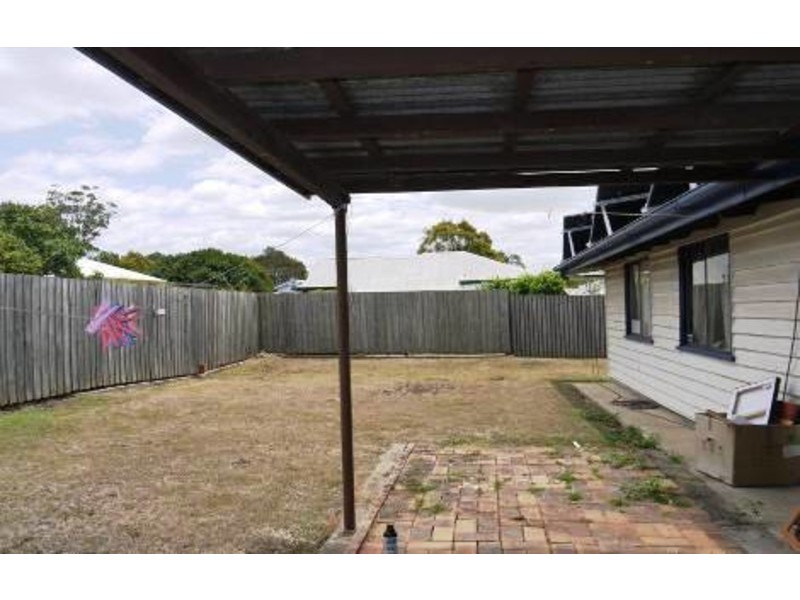 3 Hamilton Street, Booval QLD 4304