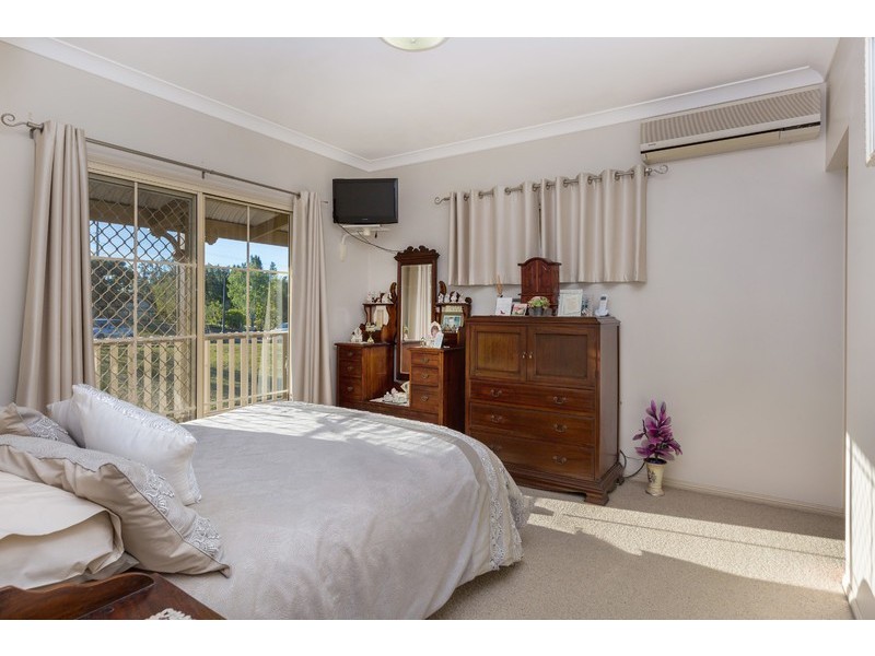 8 Willowdowns Drive, Karalee QLD 4306