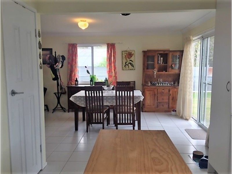 25 Bottomley Street, Brassall QLD 4305