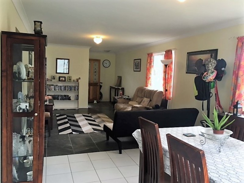 25 Bottomley Street, Brassall QLD 4305