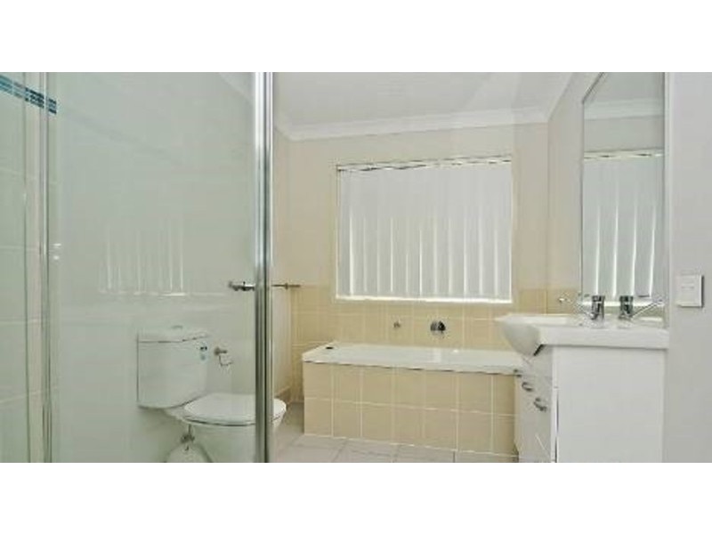 35 Conway Street, Riverview QLD 4303