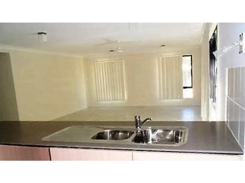 41 Conway Street, Riverview QLD 4303