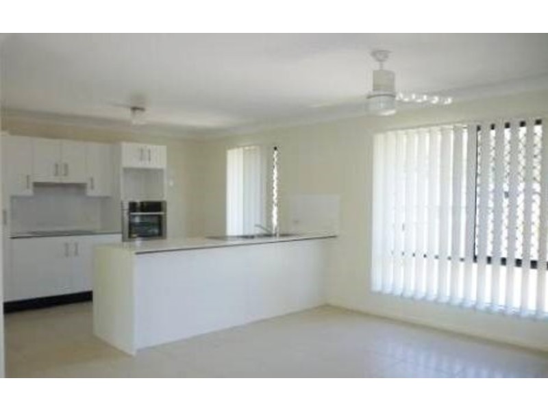 94 High Street, Blackstone QLD 4304