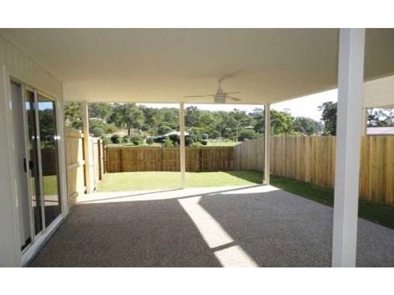 94 High Street, Blackstone QLD 4304
