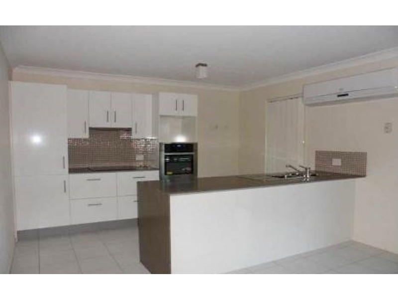 3 Iris Court, Yamanto QLD 4305