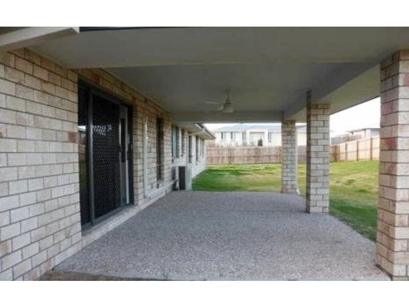 3 Iris Court, Yamanto QLD 4305