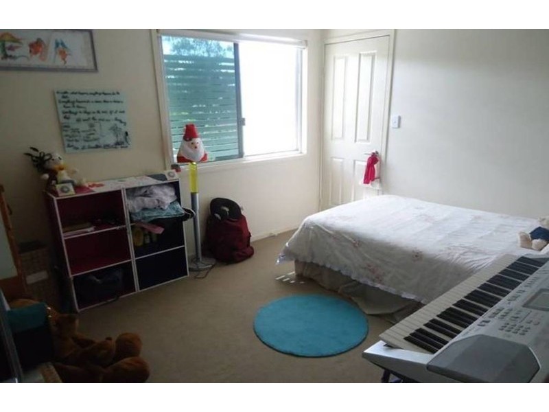 16 Kerton Street, Brassall QLD 4305