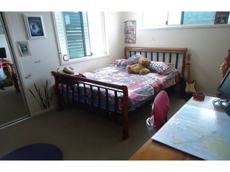 16 Kerton Street, Brassall QLD 4305