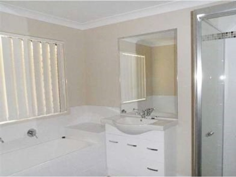 38 Neilson Crescent, Riverview QLD 4303