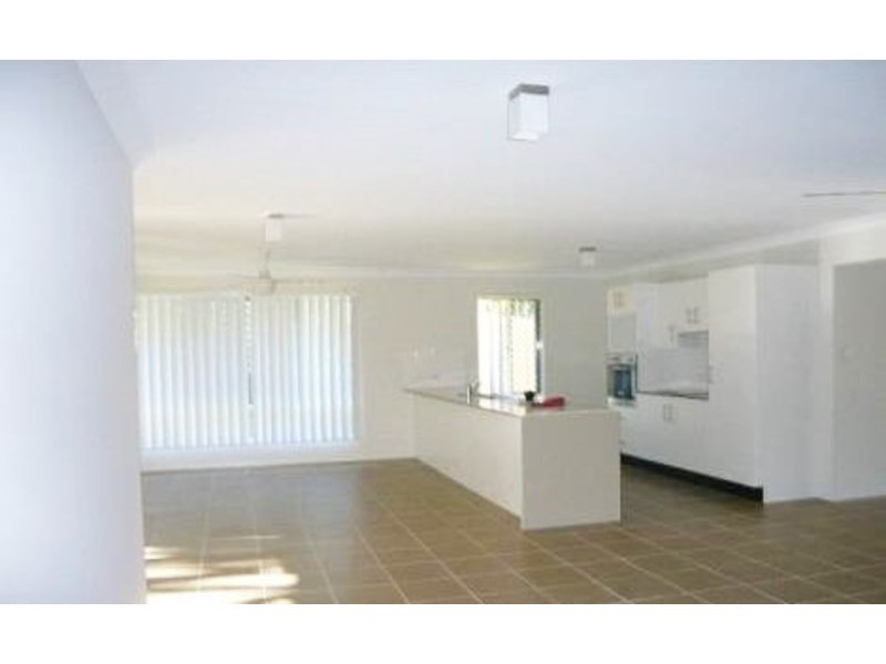7 Conway Street, Riverview QLD 4303