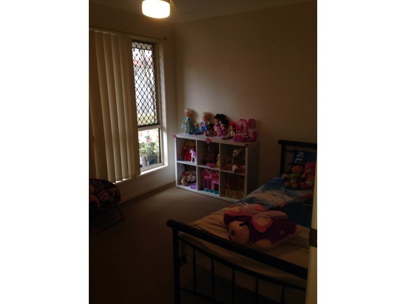 5 Deiter Court, Edens Landing QLD 4207