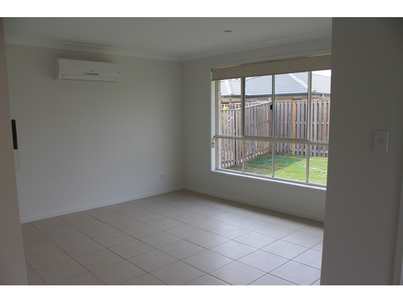 24 Moondarra Street, Pimpama QLD 4209