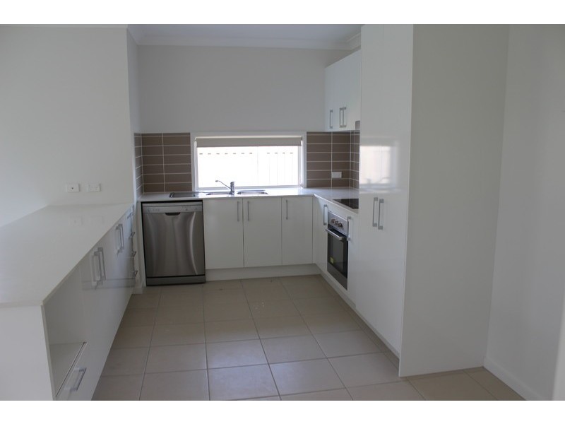 24 Moondarra Street, Pimpama QLD 4209