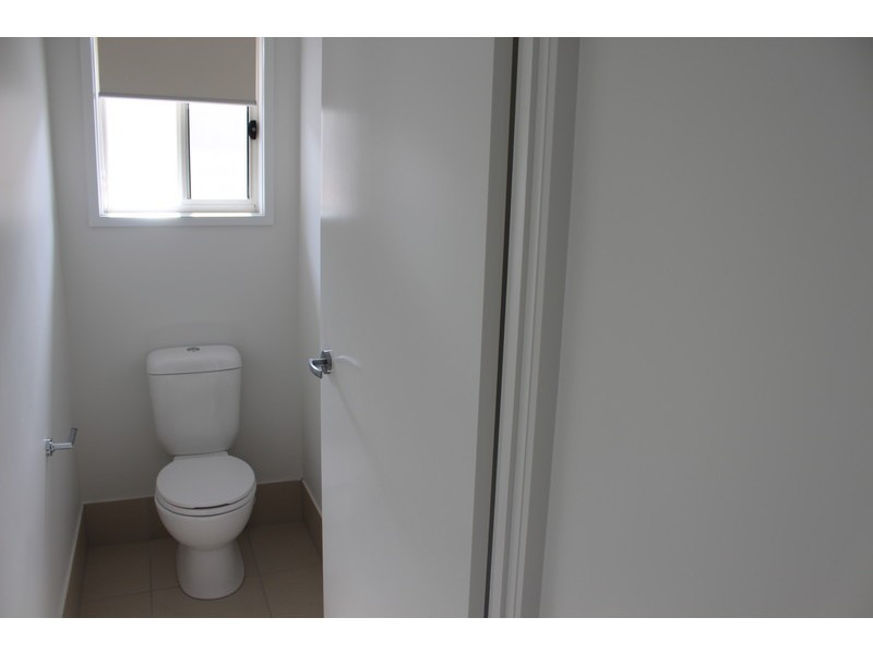 24 Moondarra Street, Pimpama QLD 4209