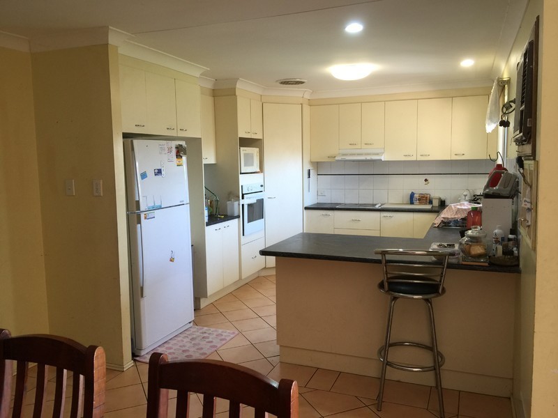 68 Reif Street, Flinders View QLD 4305