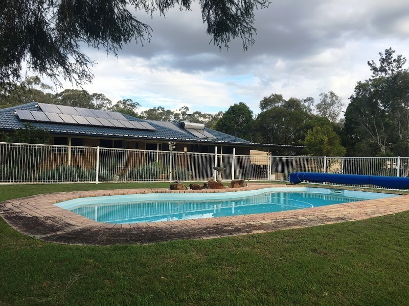 419 Karrabin-Rosewood Road, Walloon QLD 4306