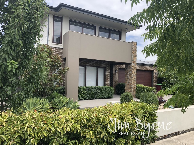 3 Flowerbloom Crescent, Clyde North VIC 3978