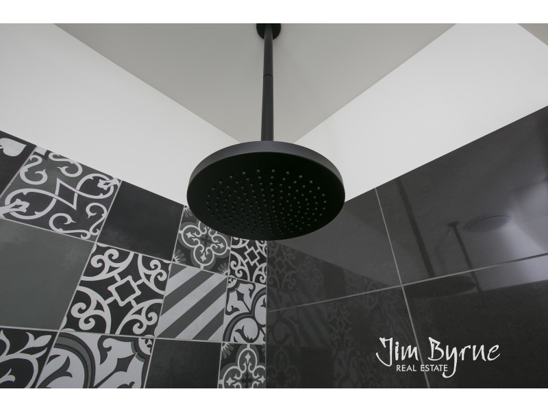 3 Flowerbloom Crescent, Clyde North VIC 3978