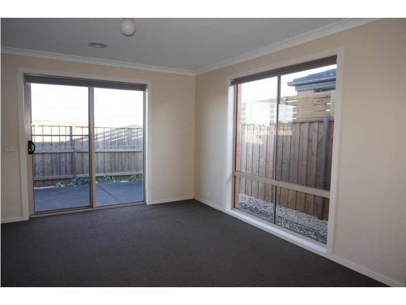 31 George Fredrick Road, Cranbourne East VIC 3977