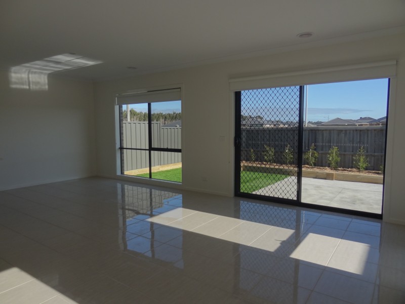 22 Fitzroy Street, Pakenham VIC 3810