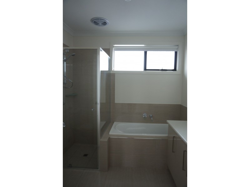 22 Fitzroy Street, Pakenham VIC 3810