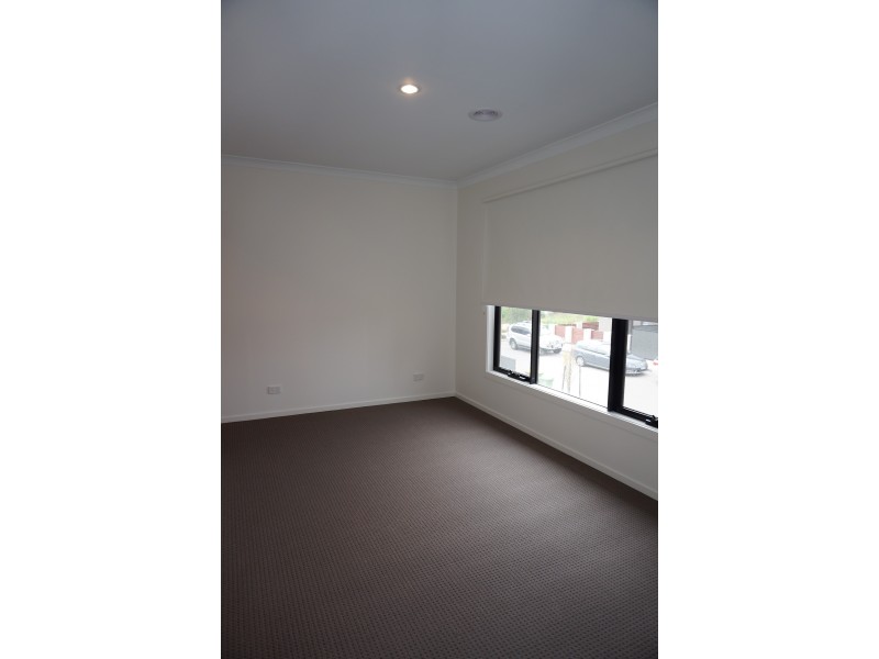 22 Fitzroy Street, Pakenham VIC 3810