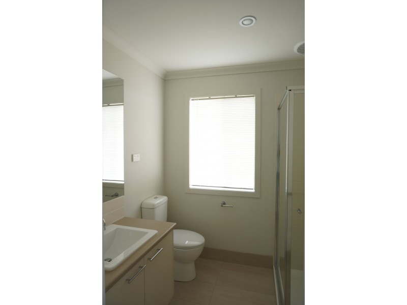 7 Belmont Crescent, Pakenham VIC 3810