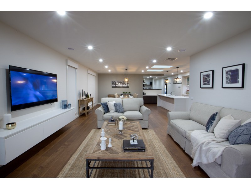 253 Alisma Boulevard, Cranbourne North VIC 3977