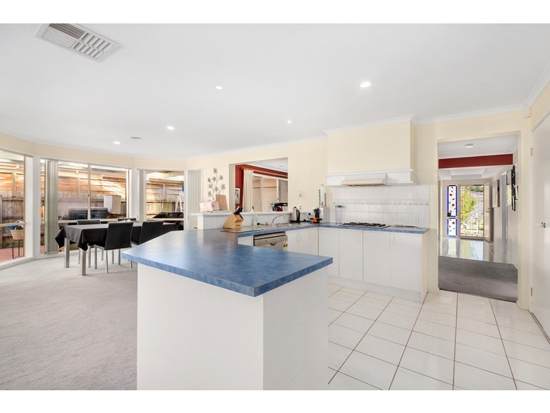 8 Byron Court, Narre Warren South VIC 3805