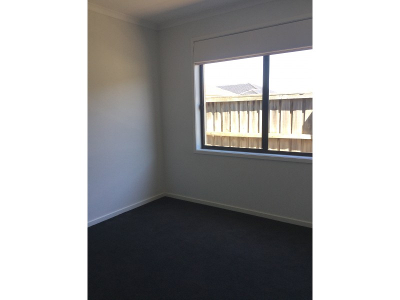 39 Community Parade, Narre Warren South VIC 3805