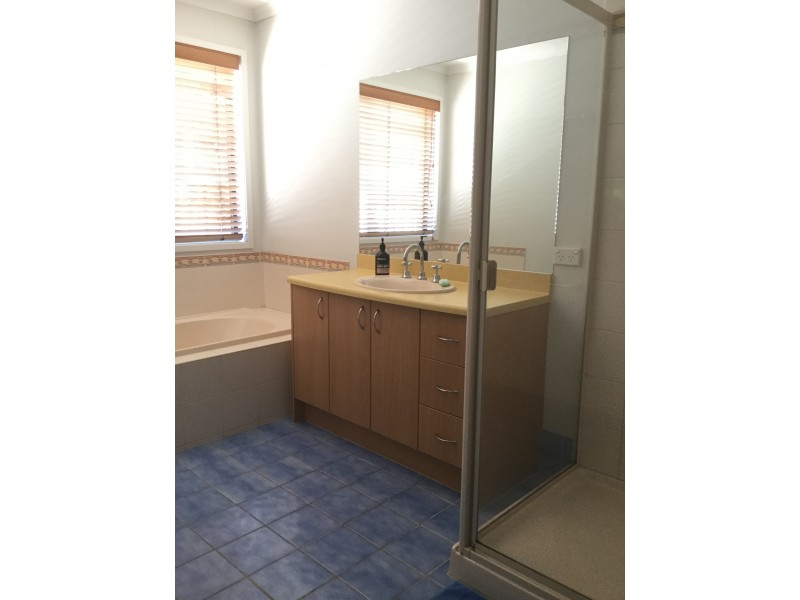 39 Community Parade, Narre Warren South VIC 3805