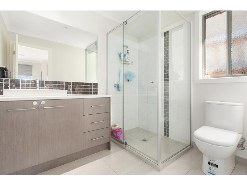 17 Prospect Way, Officer VIC 3809