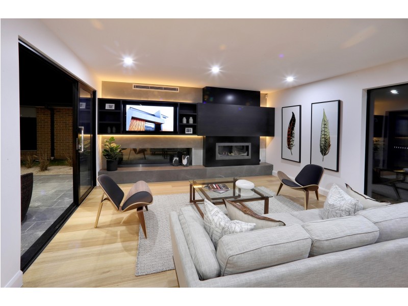 251 Alisma Boulevard, Cranbourne North VIC 3977