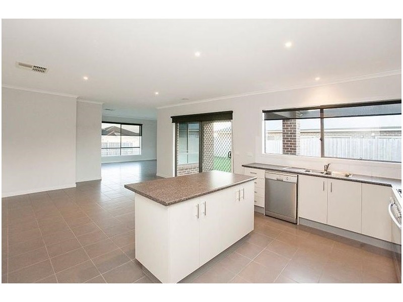 4 Alaska Court, Warragul VIC 3820