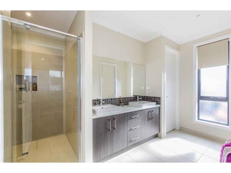 20 Headland Way, Inverloch VIC 3996