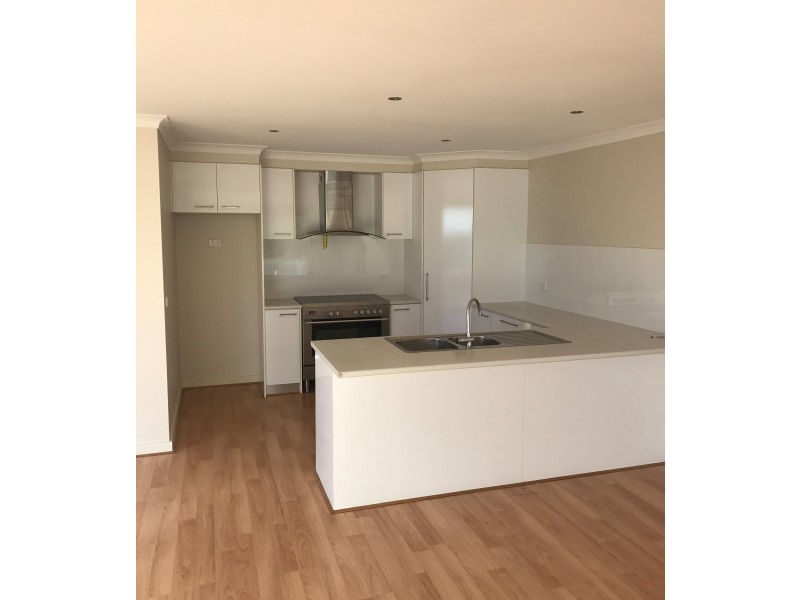 34 Kallay Drive, Pioneer Bay VIC 3984