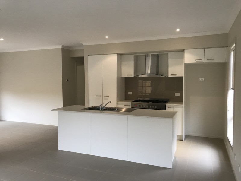 26 Chambers Crescent, Cranbourne North VIC 3977