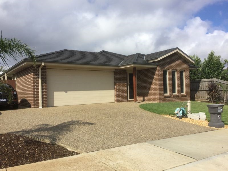 57 Myrtle Crescent, Warragul VIC 3820