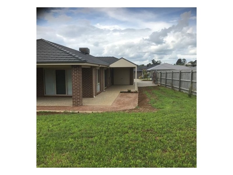 57 Myrtle Crescent, Warragul VIC 3820