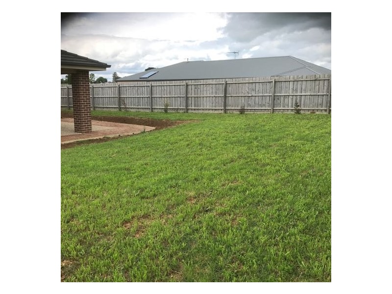 57 Myrtle Crescent, Warragul VIC 3820