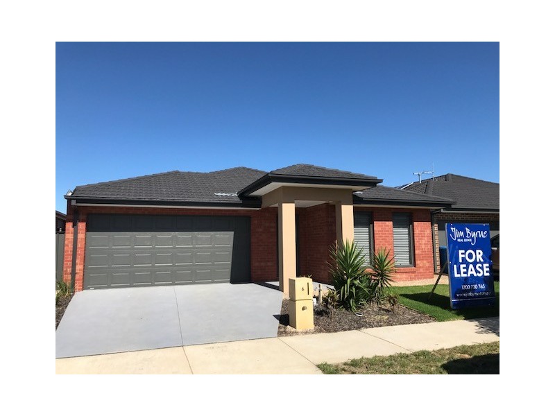 6 Calypso Way, Clyde North VIC 3978