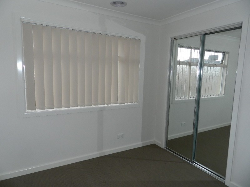 2/73-75 Frawley Road, Hallam VIC 3803