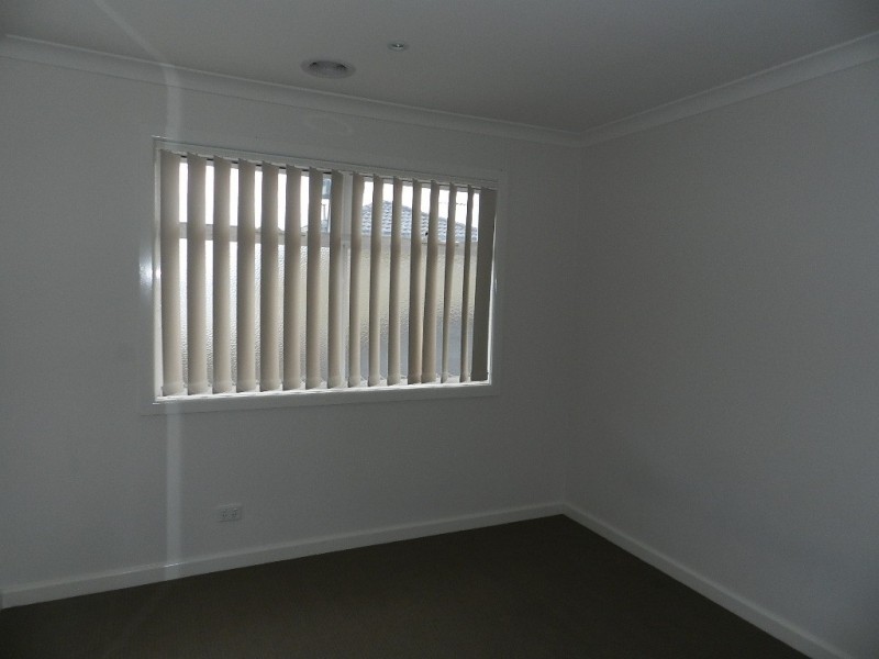 2/73-75 Frawley Road, Hallam VIC 3803