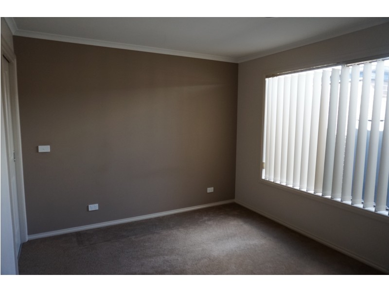 3 Tangelo Terrace, Pakenham VIC 3810